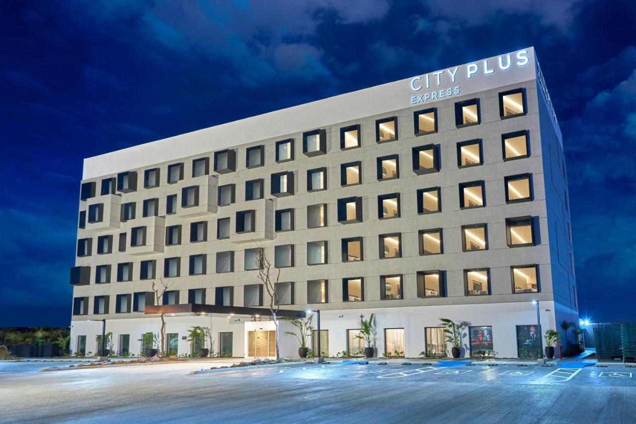 City Express Plus By Marriott Mazatlan Exterior photo
