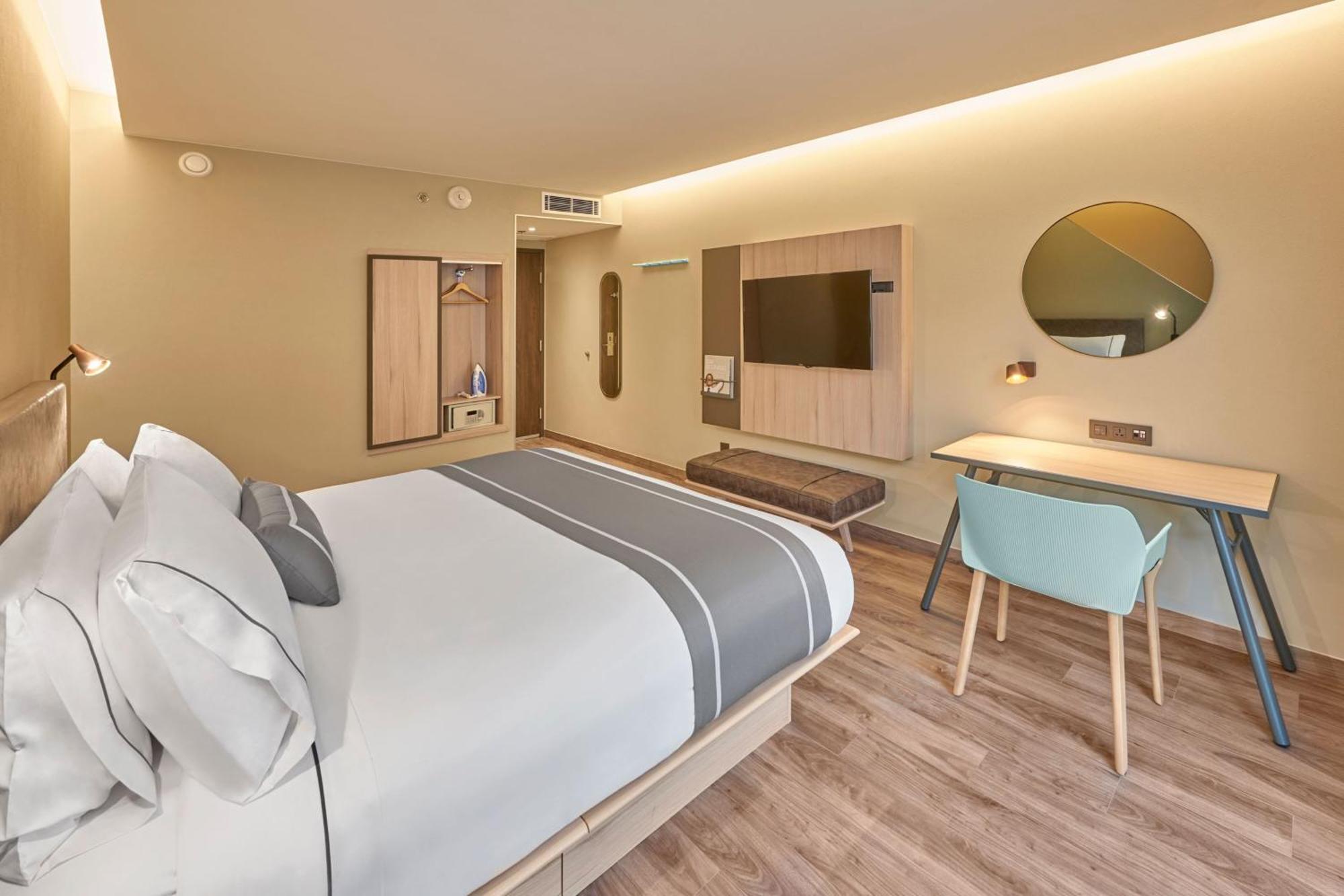 City Express Plus By Marriott Mazatlan Exterior photo